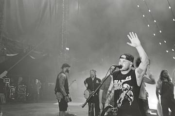 Zach Bryan Apologizes To Swiftes For A Twitter Post He Made